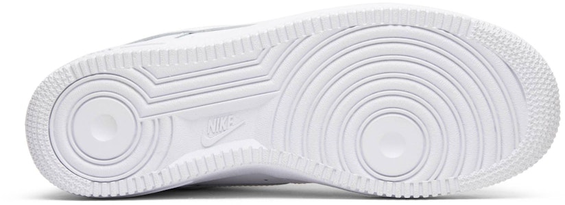 Nike Air Force 1 Low 07 低筒 板鞋 女款 純白 Shop Nike Air Force 1 Low 07 低筒 板鞋 女款 純白