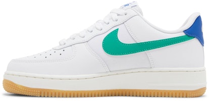 (W) Nike Air Force 1 '07 'Putih Hijau Stadion' DD8959-110 Lookbook (W) Nike Air Force 1 '07 'Putih Hijau Stadion' DD8959-110