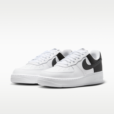 Purchase (W) Nike Air Force 1 ''07 Hitam/Kelabu Asap Gelap/Emas Metalik/Putih IR0872-001