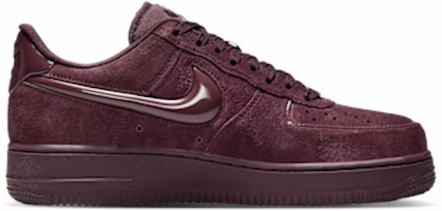(W) 耐克空军一号 '07 酒红色/黑色/酒红色 HV4406-600 Lookbook (W) 耐克空军一号 '07 酒红色/黑色/酒红色 HV4406-600