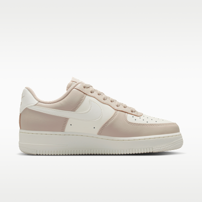 Lookbook (W) Nike Air Force 1 ''07 Crème/Or Métallisé/Sail IV5197-200