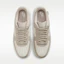 Shop (W) Nike Air Force 1 ''07 Crème/Or Métallisé/Sail IV5197-200