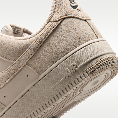 Cheap (W) Nike Air Force 1 ''07 奶油銀黑配色 經典休閒鞋 IV6042-236