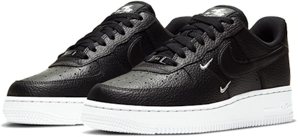 (W) Nike Air Force 1 '07 Essensial Kulit Tumbo - Hitam CT1989-002 Lookbook (W) Nike Air Force 1 '07 Essensial Kulit Tumbo - Hitam CT1989-002
