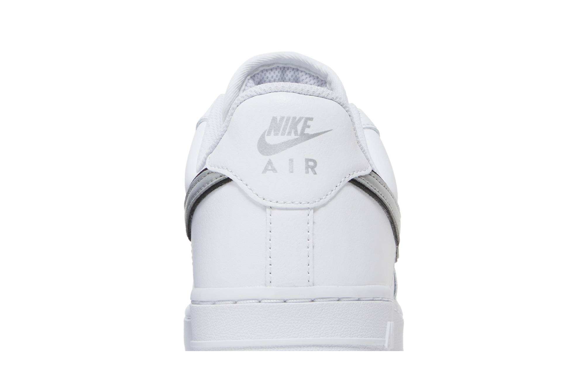 Sizing （女款）Nike Air Force 1 '07 Essential '白銀' DD1523-100