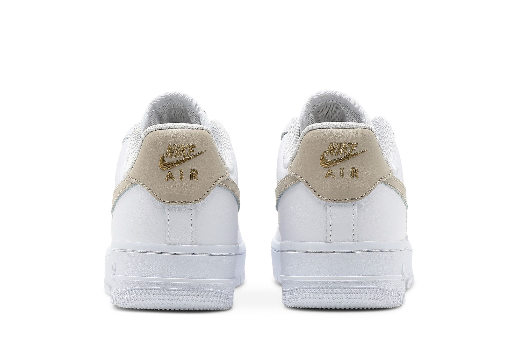 Sizing (W) ナイキ エアフォース1 '07 エッセンシャル "白ラタン" CZ0270-105