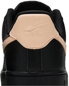 Nike Air Force 1 低筒 皮革 休閒 板鞋 女款 黑 Sizing Nike Air Force 1 低筒 皮革 休閒 板鞋 女款 黑