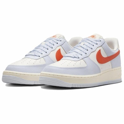 (W) Nike Air Force 1 '07 Rendah 'Kelabu Bola Sepak Koral Vintage' HV0843-085 Lookbook (W) Nike Air Force 1 '07 Rendah 'Kelabu Bola Sepak Koral Vintage' HV0843-085