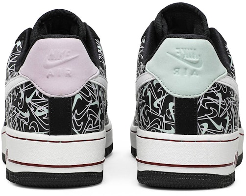 Nike Air Force 1 Low “情人節” 低筒 板鞋 女款 黑綠 2020年版 Details for Nike Air Force 1 Low “情人節” 低筒 板鞋 女款 黑綠 2020年版