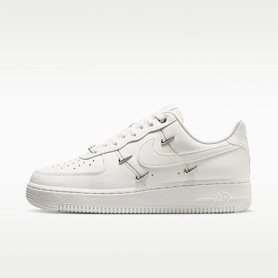 (Women) Nike Air Force 1 '07 LV8 Sail/Sail/Metallic Silver/Sail IV4727-133