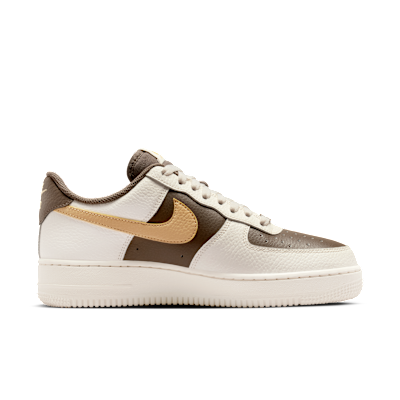 Shop (W) 耐克Air Force 1 ''07 LV8运动鞋 幻影灰/铁岩灰/芝麻色 IR0796-030