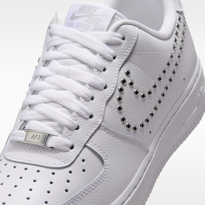 Sizing (W) Nike Air Force 1 ''07 LV8 白/白/白/金屬銀 IW1234-100