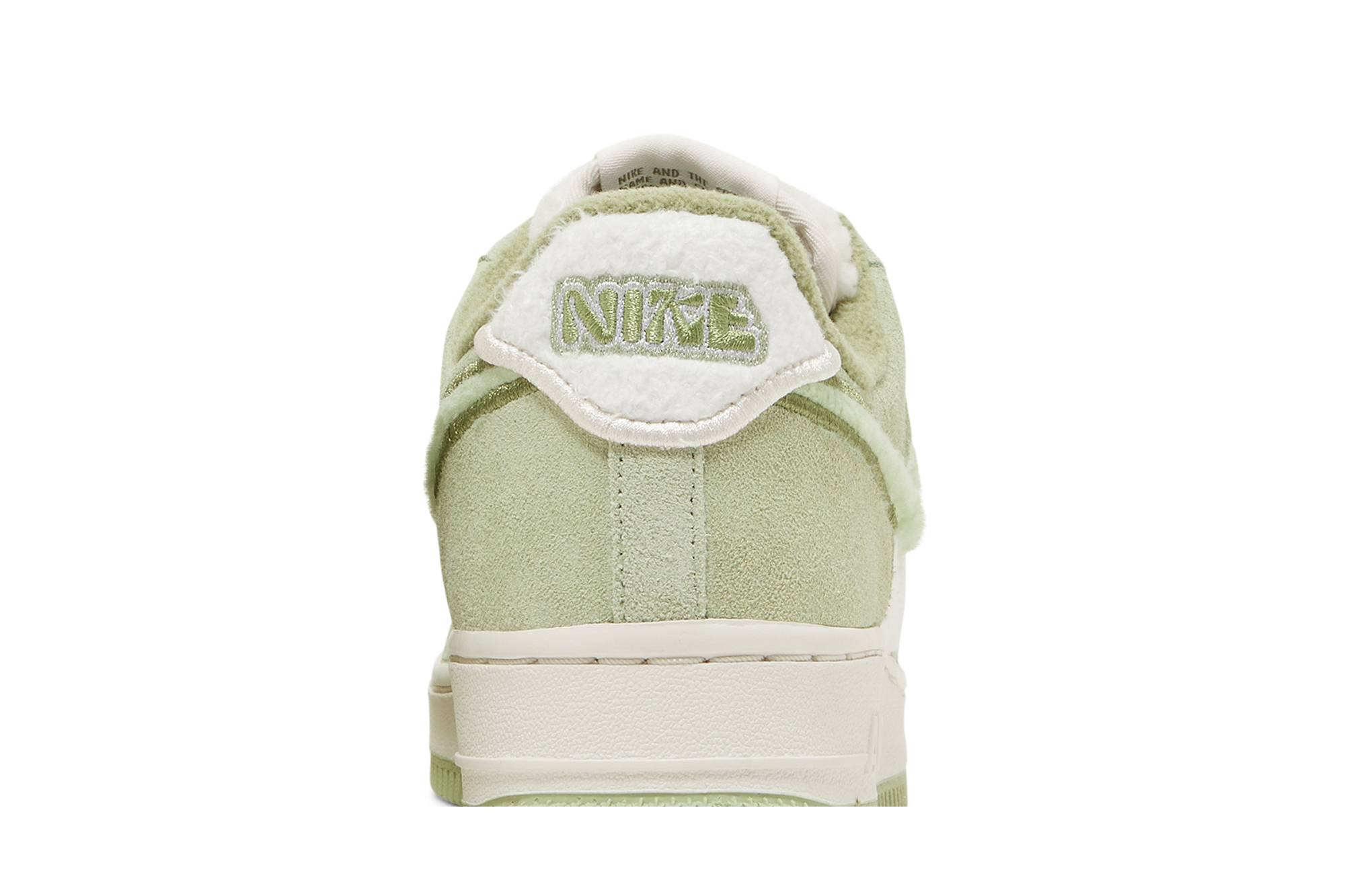 Sizing (W) Nike Air Force 1 '07 LX 'Fleece - Honeydew' Pria/Wanita Sneakers Indonesia FB1872-030