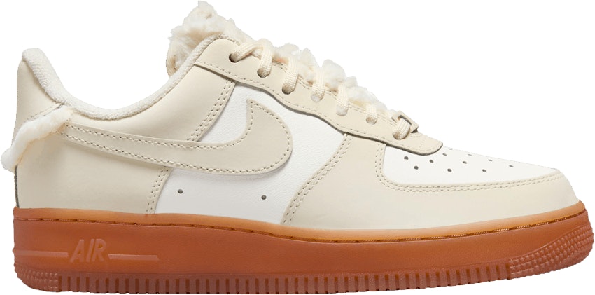 Nike air force 2025 1 07 gum sole