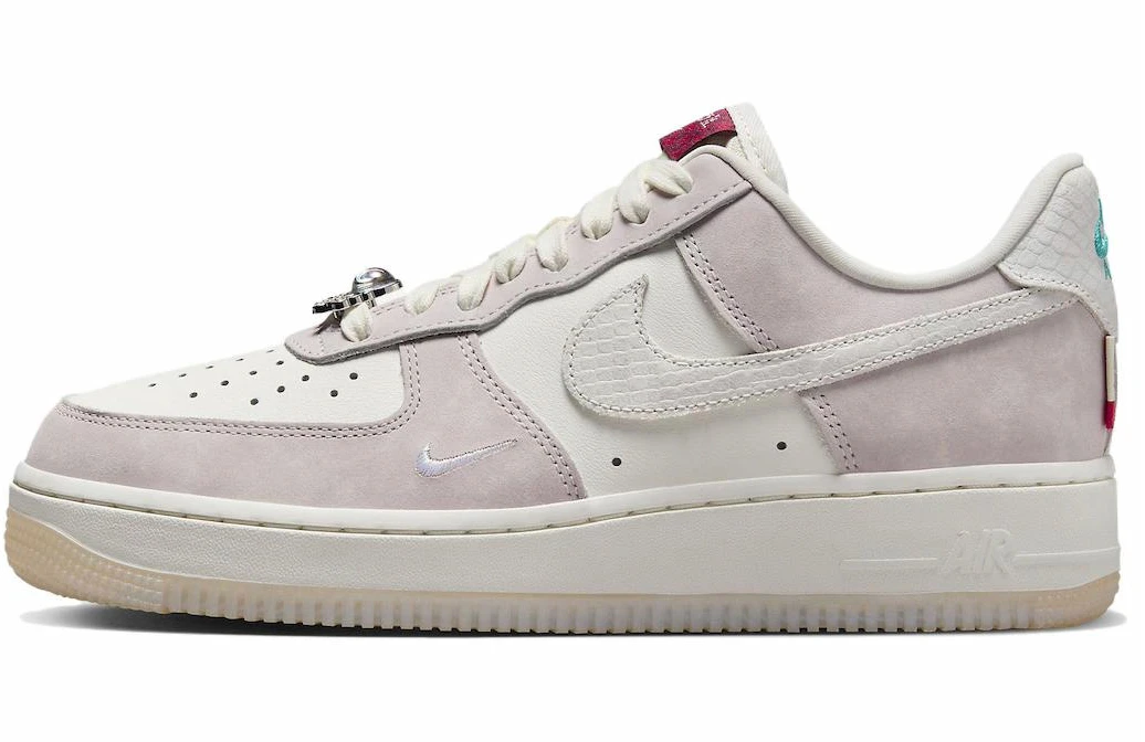 women-nike-air-force-1-07-lx-year-of-the-dragon-fz-5066-111