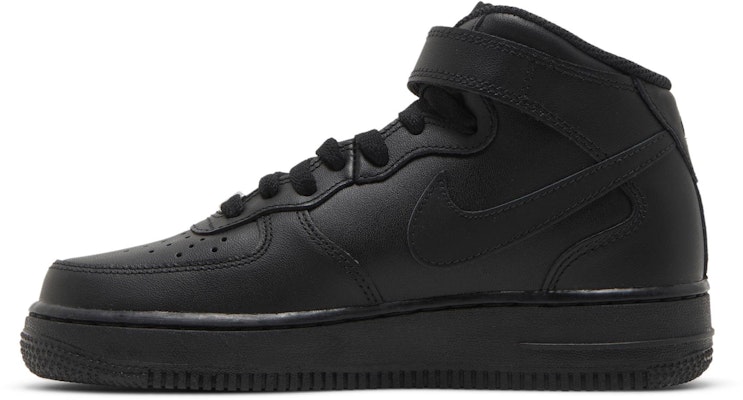 (W) Nike Air Force 1 '07 Mid 'Triple Black' Hitam Penuh DD9625-001 Lookbook (W) Nike Air Force 1 '07 Mid 'Triple Black' Hitam Penuh DD9625-001