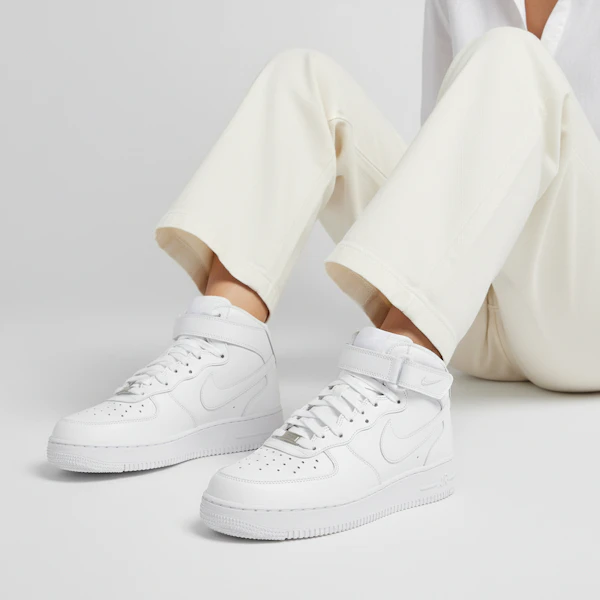 (W) ナイキ エアフォース1 '07 ミッド トリプルホワイト DD9625-100 Order (W) ナイキ エアフォース1 '07 ミッド トリプルホワイト DD9625-100