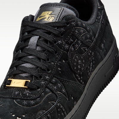 (W) 나이키 에어 포스 1 ''07 프리미엄+ 블랙/메탈릭 골드/블랙 IO1259-001 Sizing (W) 나이키 에어 포스 1 ''07 프리미엄+ 블랙/메탈릭 골드/블랙 IO1259-001