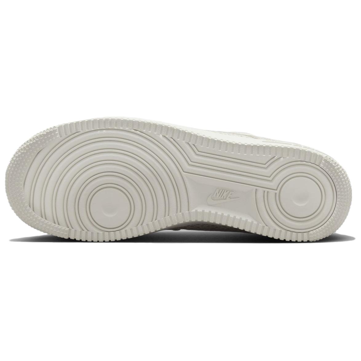 Shop (W) 나이키 에어포스 1 '07 프리미엄 '사파리 오일 그린' FV6519-200