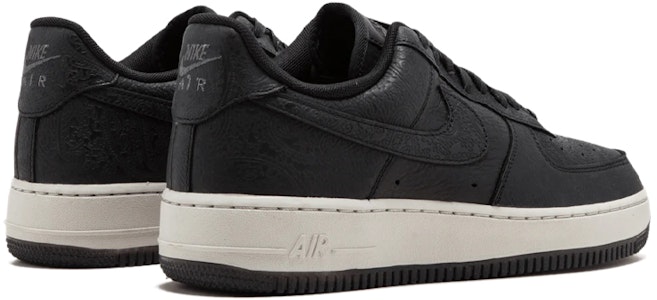 (W) Nike Air Force 1 '07 Premium Essential 'Hitam' 860532-001 Shop (W) Nike Air Force 1 '07 Premium Essential 'Hitam' 860532-001