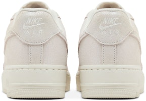 (W) 耐克空军1代 '07 SE ‘乳白色闪光麂皮’ HQ3499-100 Details for (W) 耐克空军1代 '07 SE ‘乳白色闪光麂皮’ HQ3499-100