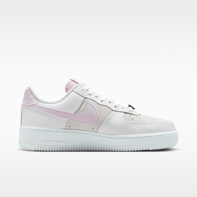 Lookbook (W) Nike Air Force 1 ''07 SE 白色/金屬銀/漂白丁香色 IV4721-100