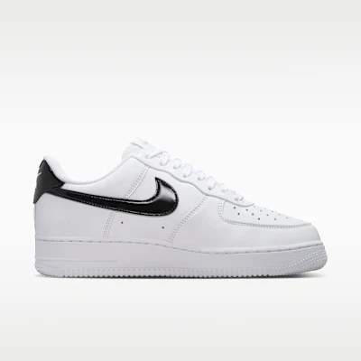 (W) Nike Air Force 1 ''07 SE 白/金屬銀/黑 IV5102-101 Lookbook (W) Nike Air Force 1 ''07 SE 白/金屬銀/黑 IV5102-101