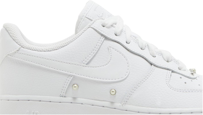 Nike air force 1 2025 pearl white