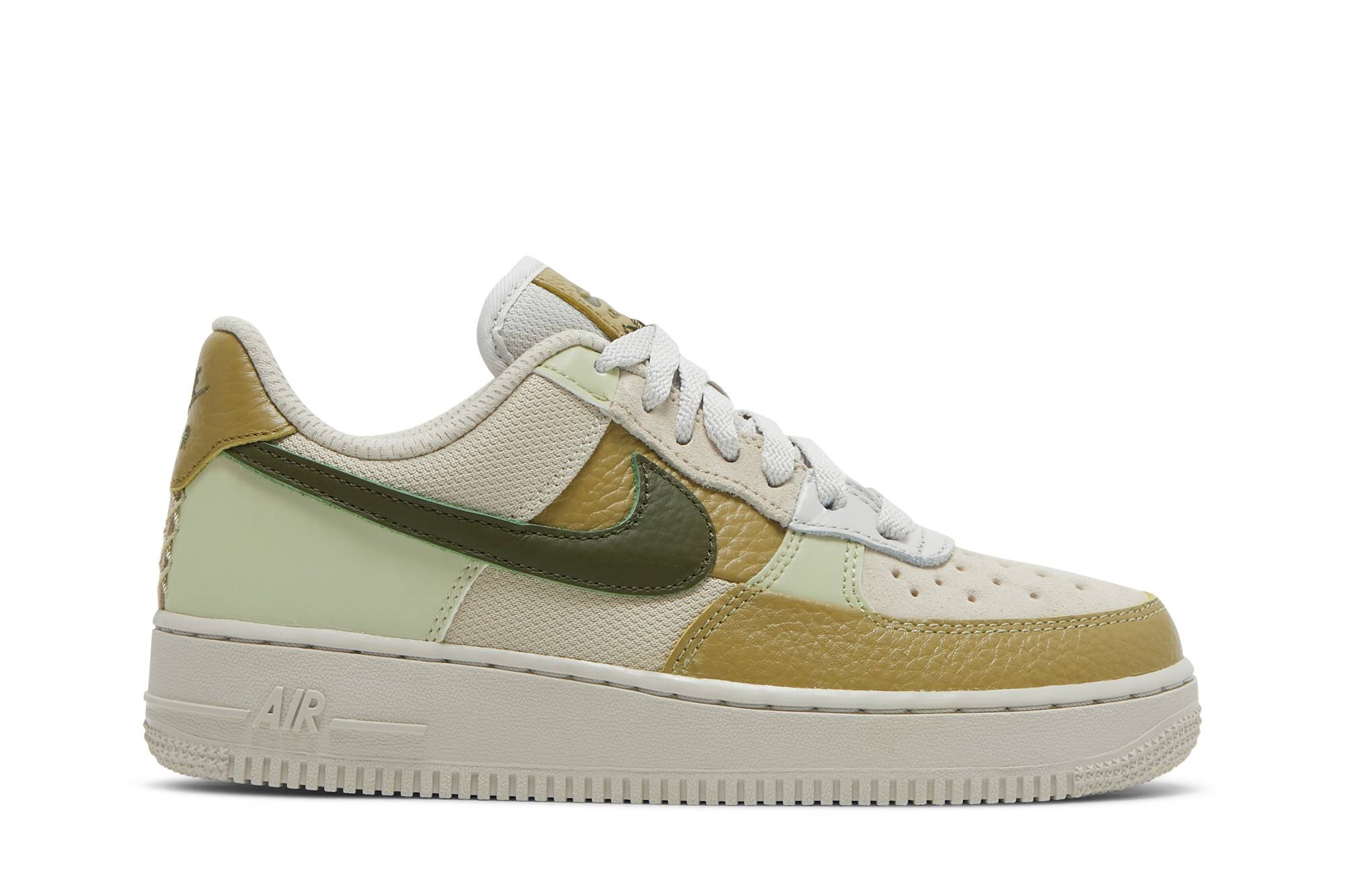 (W) Nike Air Force 1 'Rough Green'