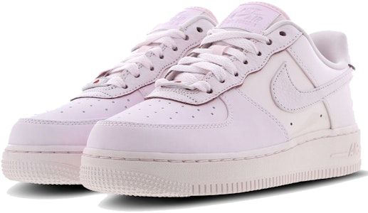 Nike Air Force 1 低筒 粉紅心形 情人節 女款 櫻花粉板鞋 Lookbook Nike Air Force 1 低筒 粉紅心形 情人節 女款 櫻花粉板鞋