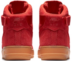 (W) ナイキ エアフォース1 ハイ スエード "ユニバーシティレッド" 749266-601 Lookbook (W) ナイキ エアフォース1 ハイ スエード "ユニバーシティレッド" 749266-601