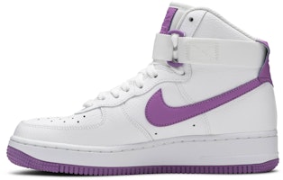 (W) 耐克空军一号高帮白色深紫丁香 334031-112 Lookbook (W) 耐克空军一号高帮白色深紫丁香 334031-112