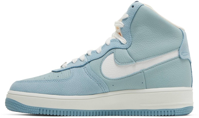 (女款)Nike Air Force 1 高筒雕刻 'Ocean Cube' DQ9325-300 Lookbook (女款)Nike Air Force 1 高筒雕刻 'Ocean Cube' DQ9325-300