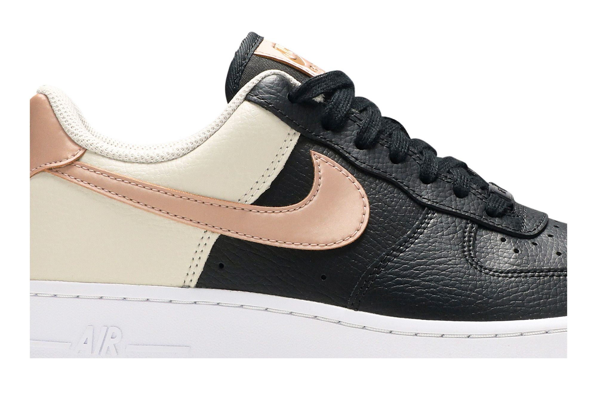 Order (W) Nike Air Force 1 Low 07 Hitam Merah Gangsa Metalik CU5311-001