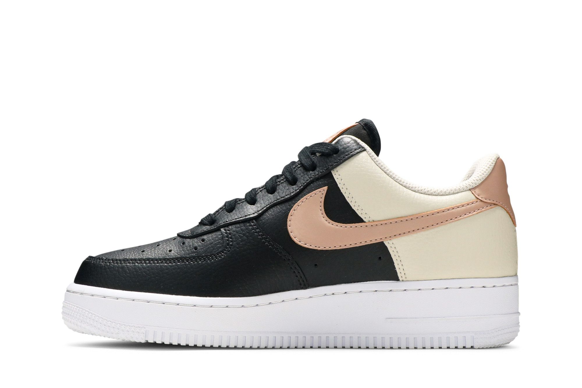 Lookbook (W) Nike Air Force 1 Low 07 Hitam Merah Gangsa Metalik CU5311-001