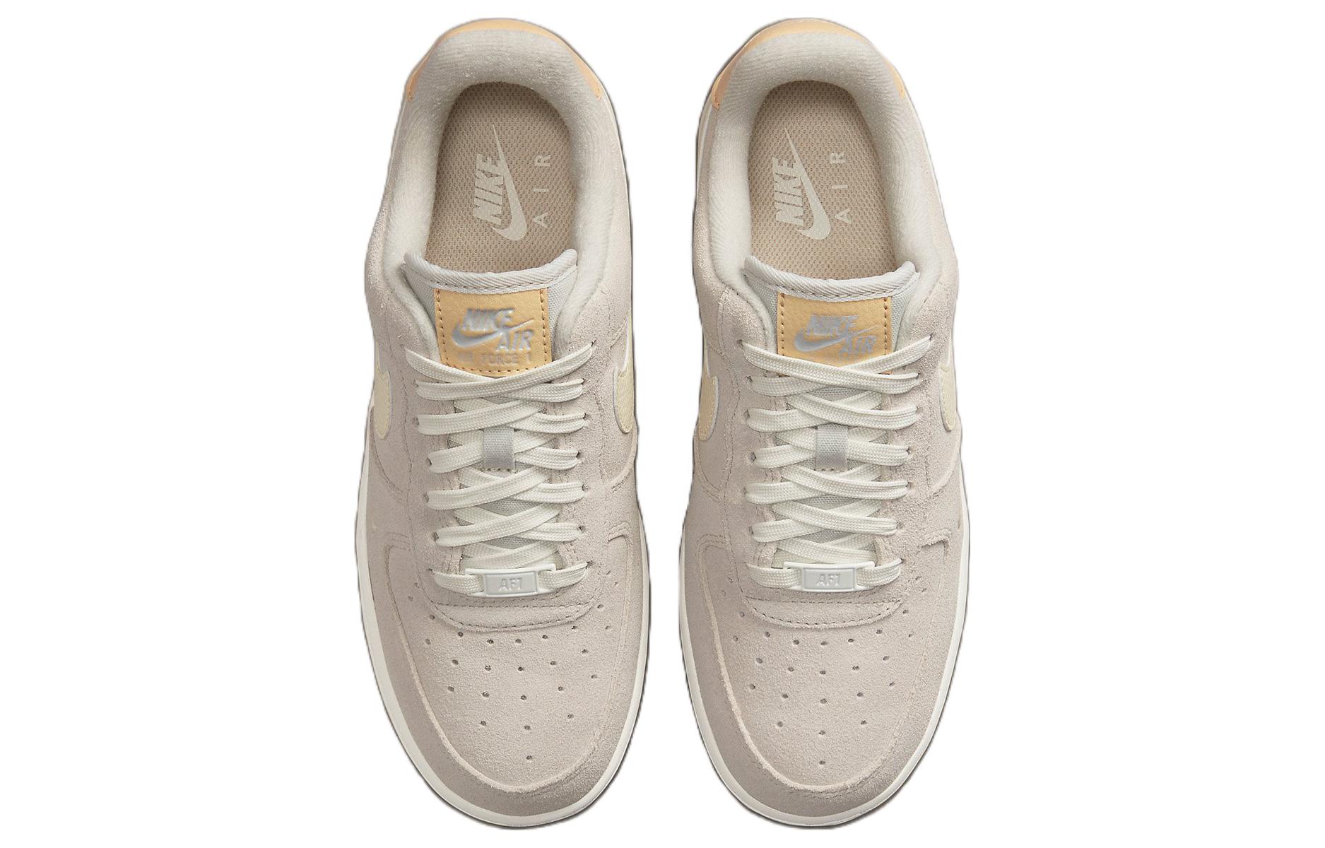 Shop （女士）Nike Air Force 1 Low '07 'Light Bone' DZ4863-001