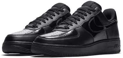 (W) 耐克空军一号低帮 '07 全黑款 AH0287-001 Lookbook (W) 耐克空军一号低帮 '07 全黑款 AH0287-001