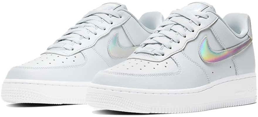 Nike Air Force 1 Low 07 ESS 雷射 低筒 板鞋 女款 淺藍 Lookbook Nike Air Force 1 Low 07 ESS 雷射 低筒 板鞋 女款 淺藍