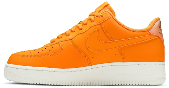 (W) 나이키 에어 포스 1 로우 '07 에센셜 '오렌지 필' AO2132-801 Lookbook (W) 나이키 에어 포스 1 로우 '07 에센셜 '오렌지 필' AO2132-801