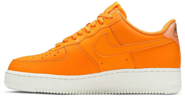 (W) 耐克空军1代低帮‘07基础款‘橙皮’ AO2132-801 Lookbook (W) 耐克空军1代低帮‘07基础款‘橙皮’ AO2132-801