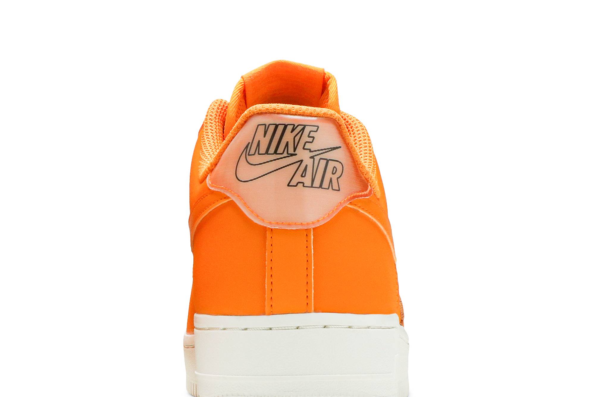 Sizing (W) 나이키 에어 포스 1 로우 '07 에센셜 '오렌지 필' AO2132-801
