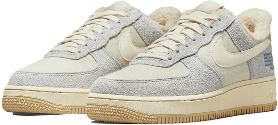 (W) Nike Air Force 1 Low '07 LV8 Sherpa Photon Dust Pria Wanita DO7195-025 Lookbook (W) Nike Air Force 1 Low '07 LV8 Sherpa Photon Dust Pria Wanita DO7195-025