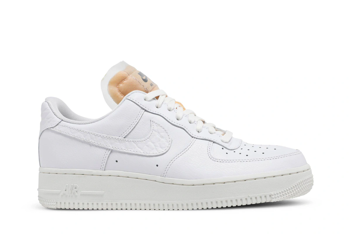 (Women) Nike Air Force 1 Low '07 LX 'Bling' CZ8101-100