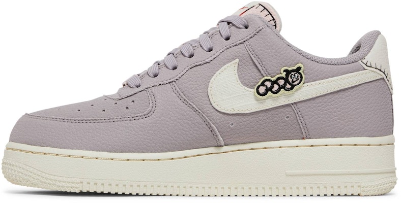 (W) Nike Air Force 1 Low 'Air Sprung' Sepatu Sneakers Pria Wanita DJ6378-500 Lookbook (W) Nike Air Force 1 Low 'Air Sprung' Sepatu Sneakers Pria Wanita DJ6378-500