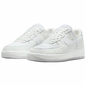 (W) ナイキ エア フォース 1 ロー「チャイニーズニューイヤー」 HV6011-111 Lookbook (W) ナイキ エア フォース 1 ロー「チャイニーズニューイヤー」 HV6011-111