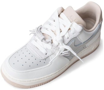 (W) ナイキ エア フォース 1 ロー 'ライトボーン スエード タッセル' HV1813-001 Lookbook (W) ナイキ エア フォース 1 ロー 'ライトボーン スエード タッセル' HV1813-001