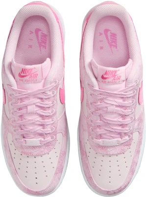 (W) Nike Air Force 1 Low ''Pink Denim'' Wanita IR1974-663 Lookbook (W) Nike Air Force 1 Low ''Pink Denim'' Wanita IR1974-663