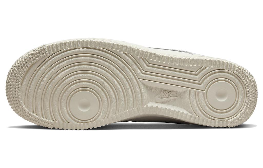 Details for (W) Nike Air Force 1 Low 'Swoosh Plateado' DQ7569-100