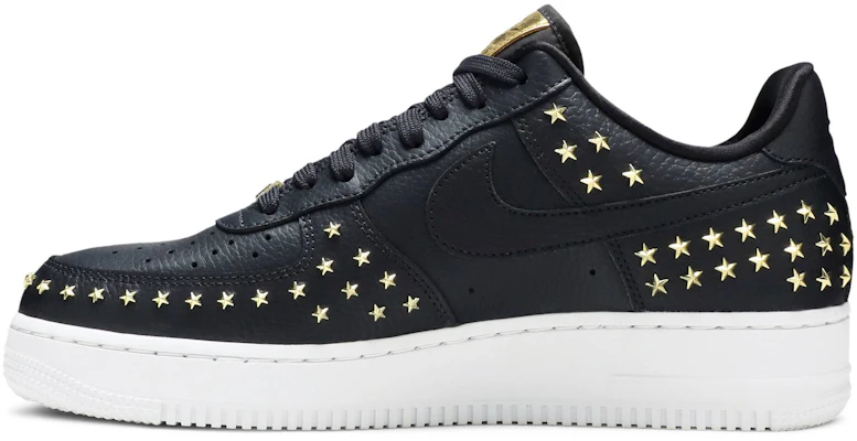 Kasut Wanita Nike Air Force 1 Low 'Star-Studded' AR0639-001 Lookbook Kasut Wanita Nike Air Force 1 Low 'Star-Studded' AR0639-001