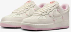 Sizing (女款)Nike Air Force 1 '07 LX HV5992-111